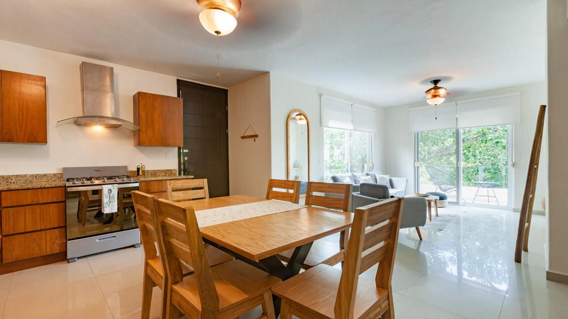 Via Tendenza Condos Apartment